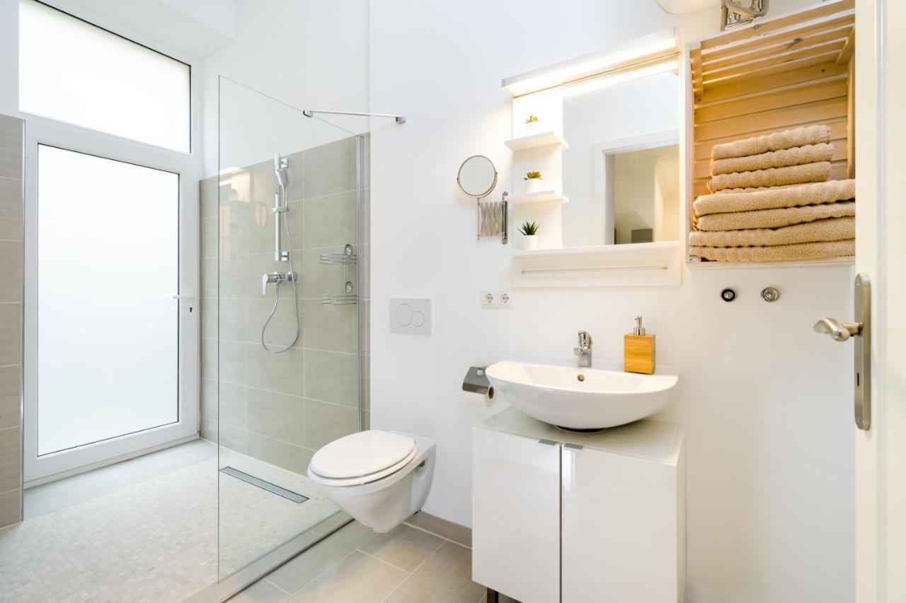 The Lohmeyerstr Hh, 2 Bed Rooms Up To 5 People Berlin Exterior photo